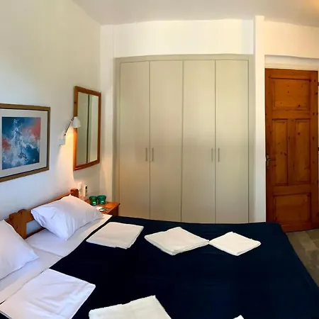 Villas Alexandra Skiathos Platanias  Exterior photo