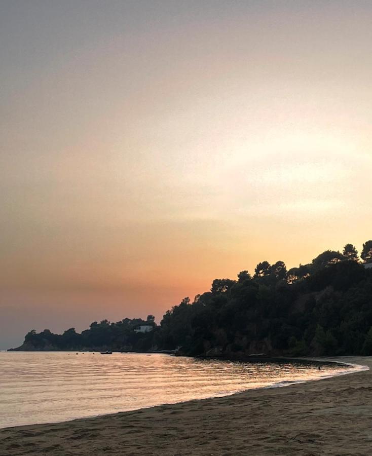 Alexandra Skiathos * Platanias (Skiathos)